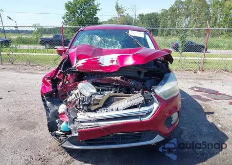 2017 Ford Escape Se z USA, uszkodzony, nr VIN 1FMCU0GD4HUC60475